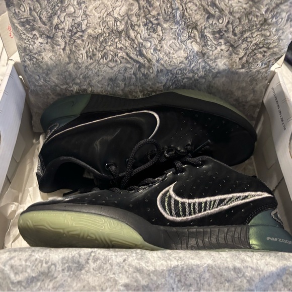 Nike Lebron Other - LeBron XXI (GS)